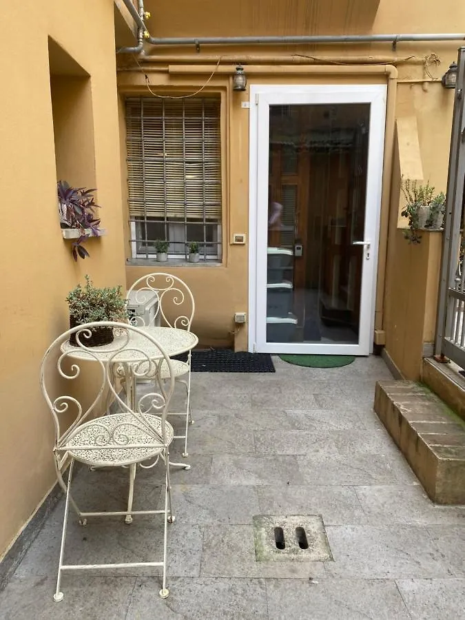 Casina Centotrecento-Romantic & Quite Apartment- Bologna Lejlighed